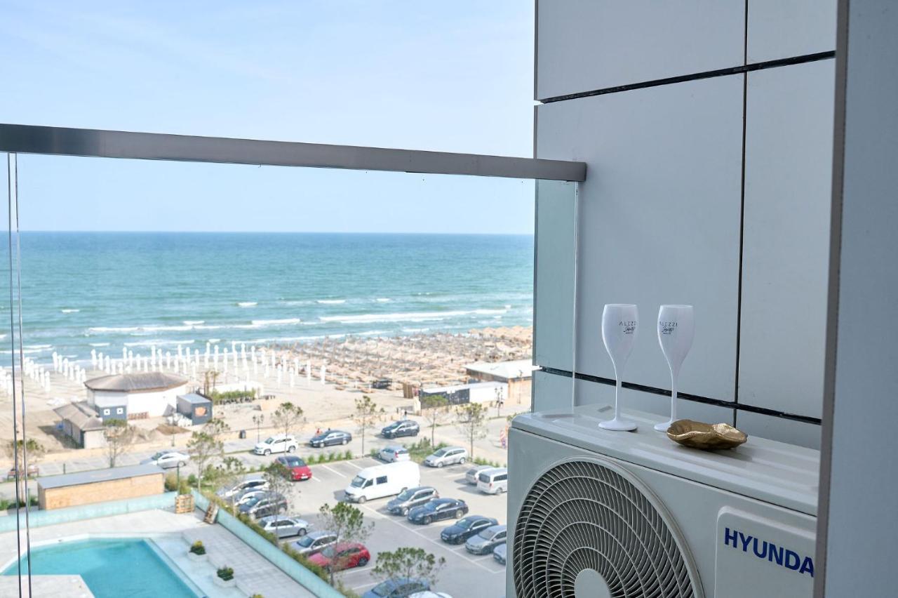 Seaview Luxury Studio In Infinity Beach Resort Mamaia Dış mekan fotoğraf