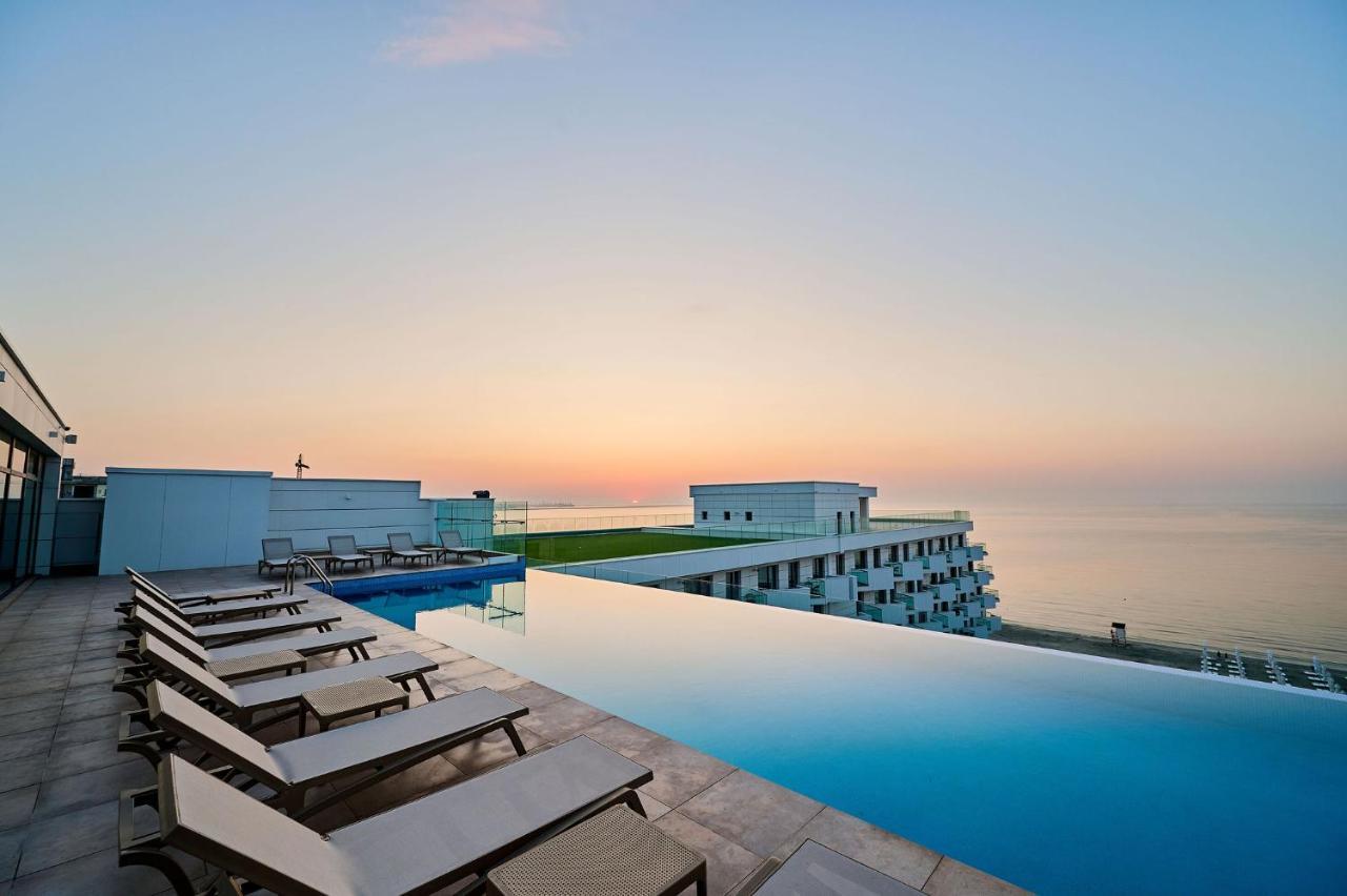 Seaview Luxury Studio In Infinity Beach Resort Mamaia Dış mekan fotoğraf